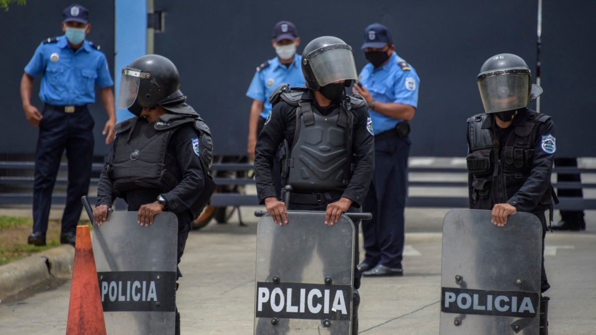 “We were forced to undress"denounce relatives of prisoners in Nicaragua