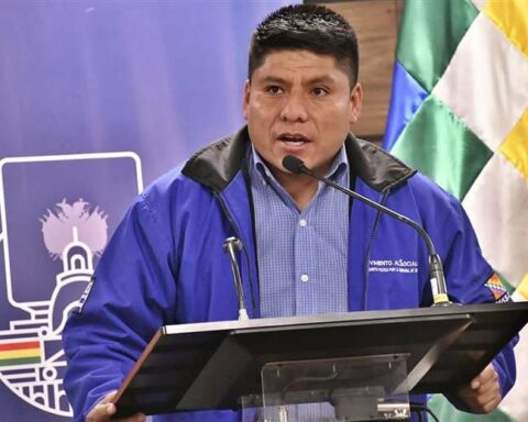 What is expected to happen in the Senate with the Census Law? Loza assures: "We will not approve to save a lazy person who does not work for Santa Cruz"