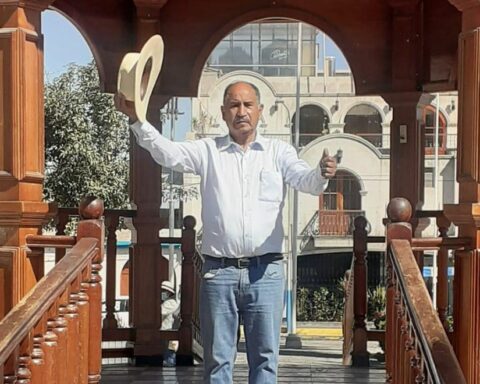 Who could assume the mayoralty of Arequipa after the sentence of Omar Candía?