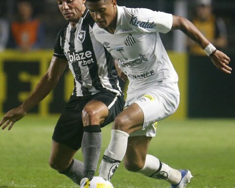 With an eye on a vacancy in Libertadores, Botafogo welcomes Santos