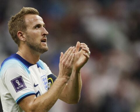 With an eye on a vacancy in the round of 16, England measures forces with Wales