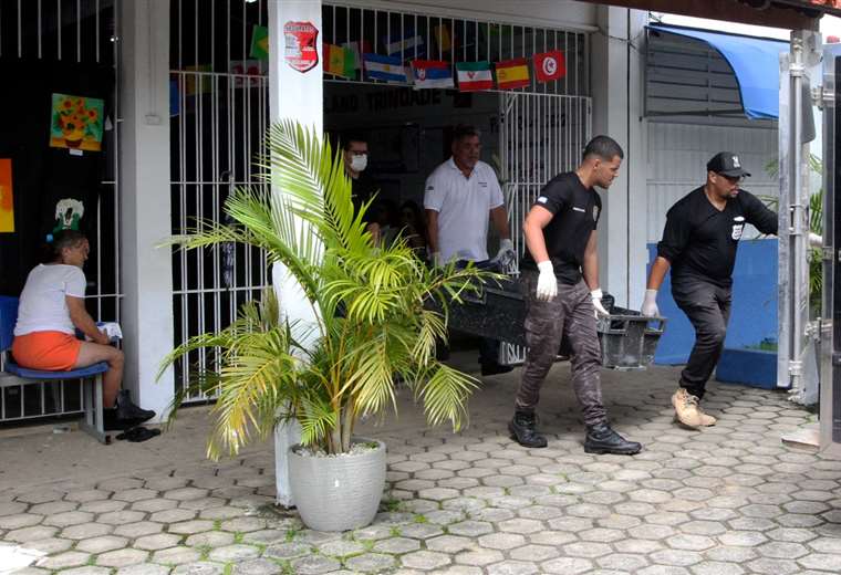 Young man invades two schools in Brazil and kills at least three people