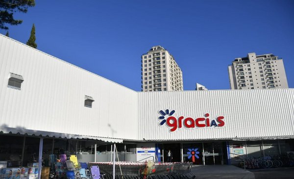 132 days after the fire, Tienda Inglesa inaugurated its new store in Punta del Este