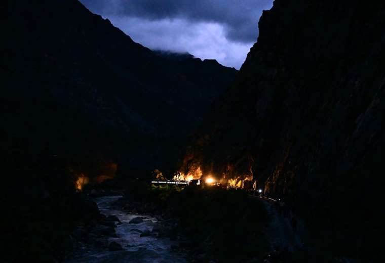 200 tourists stranded in Machu Picchu evacuated due to protests in Peru