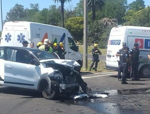 A one and a half month old baby is in serious condition after a traffic accident in Montevideo