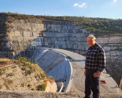 AMLO oversees hydraulic works in the north;  millions will benefit, he says