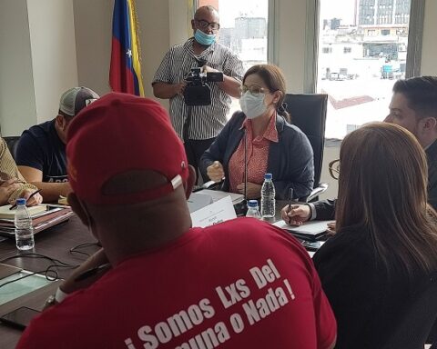 AN Communes Development Commission reviews reform of Popular Power laws