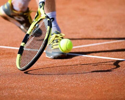 ATP and WTA threaten British Tennis Federation with suspending their tournaments