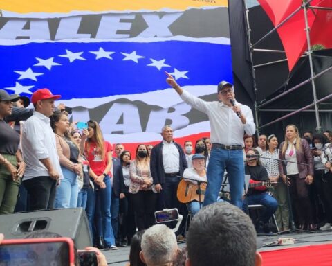 Act in support of the release of Alex Saab had chavista leaders and few people