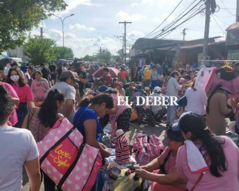 After confrontation with neighbors and gendarmes, the "morning" they settle in the Cumavi