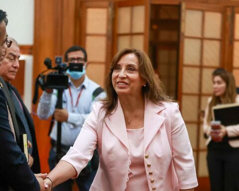Álex Contreras is the new Minister of Economy and Finance of the government of Dina Boluarte