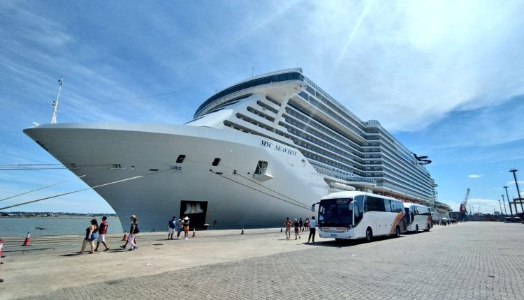 Almost 6,000 people arrived in Montevideo on three cruise ships