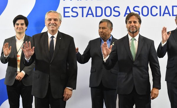 Argentina, Brazil, Paraguay and Bolivia issued a joint statement and left Uruguay out