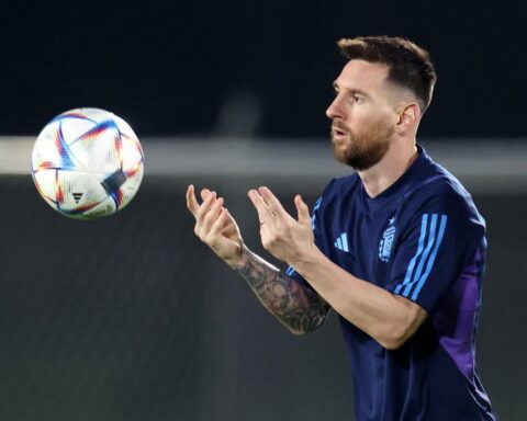 Argentina and Messi go for another show against Australia