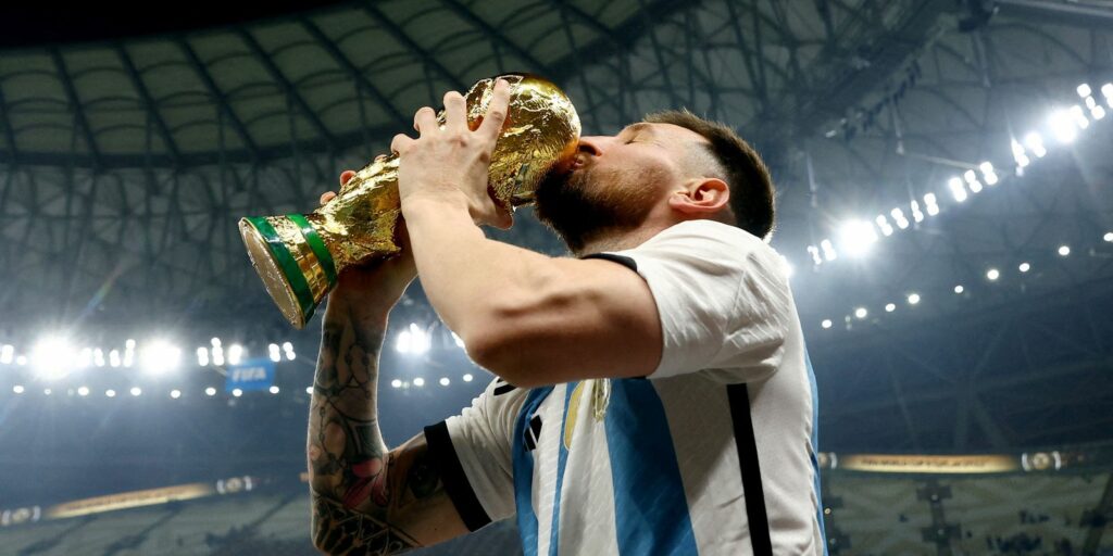 Argentina wins the third world championship and enshrines Lionel Messi