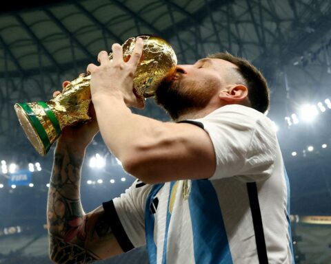 Argentina wins the third world championship and enshrines Lionel Messi