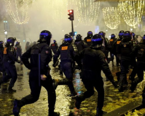 At least 200 arrested in France for incidents after the Qatar 2022 World Cup final