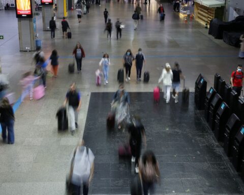 Aviation strike leaves 113 flights delayed at São Paulo airports