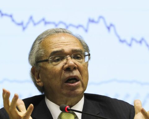 Bad policies can abort economic growth, says Guedes