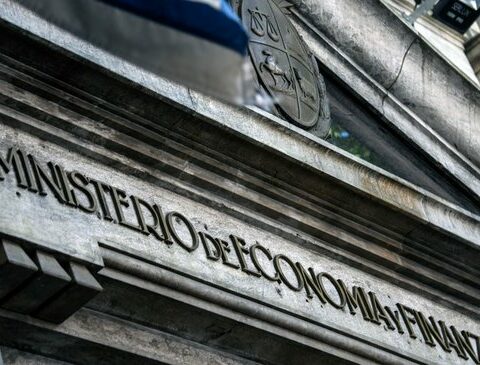 Batllistas: "The time has come to fulfill the electoral promise to lower the IASS and personal income tax"