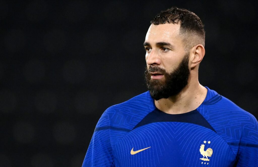 Benzema points to his international retirement