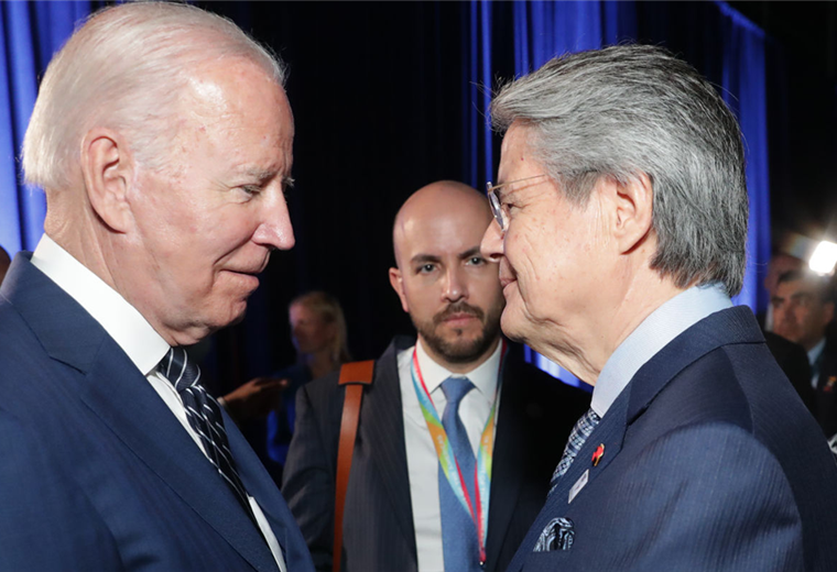 Biden and Lasso speak at the White House about "security and economic partnership"