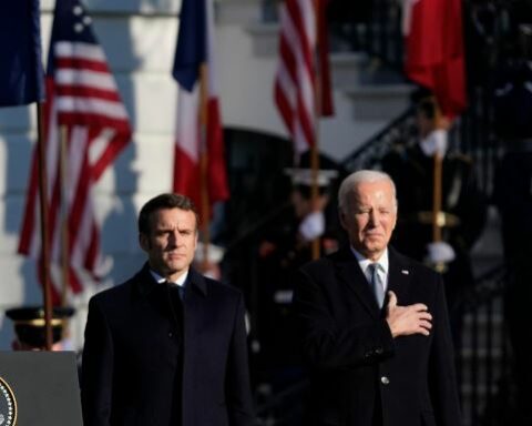 Biden and Macron underline their alliance against Putin at the beginning of their meeting