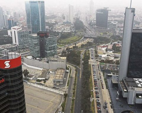 Business confidence sank with Pedro Castillo