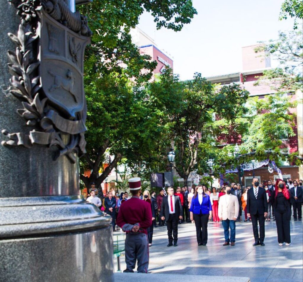 Caracas commemorates the immortality of Bolívar's legacy and thought