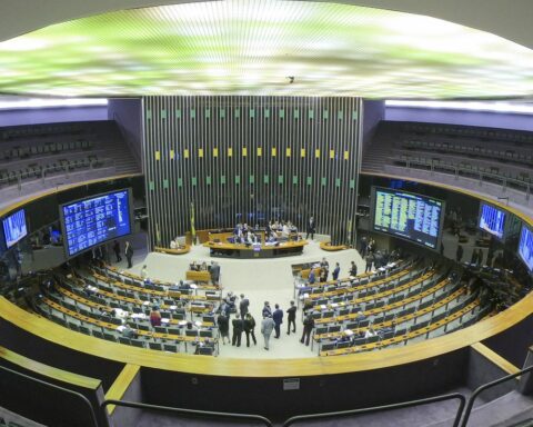 Chamber approves extension of subsidies for hydroelectric plants