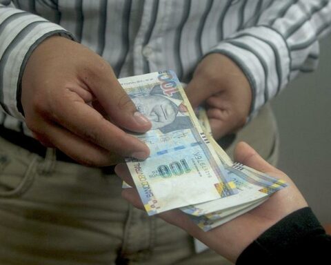 Christmas Bonus: Who receives this payment and how much is it?