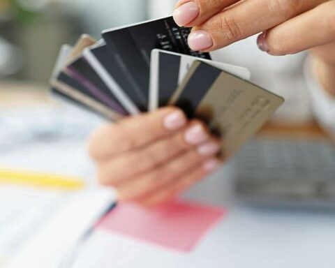 Christmas: Which credit cards offer the lowest rates to finance purchases?