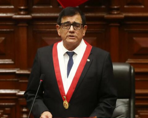 Congress returns complete documentation of the vacancy motion and the process continues