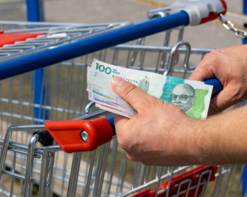 Countries that should raise salaries due to inflation, Colombia is one