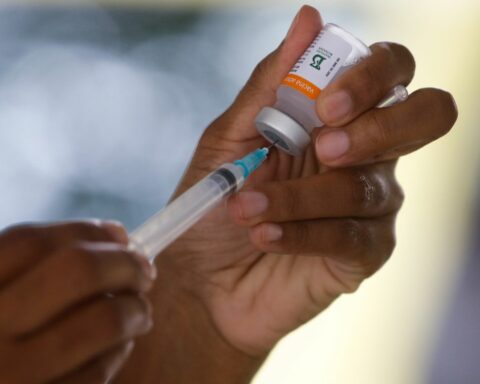 Covid-19: Brazil registers 28,800 new cases in one day