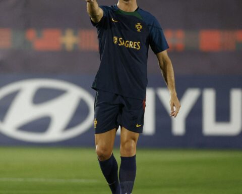 Cristiano Ronaldo tries to lead Portugal to the quarterfinals of the Qatar Cup