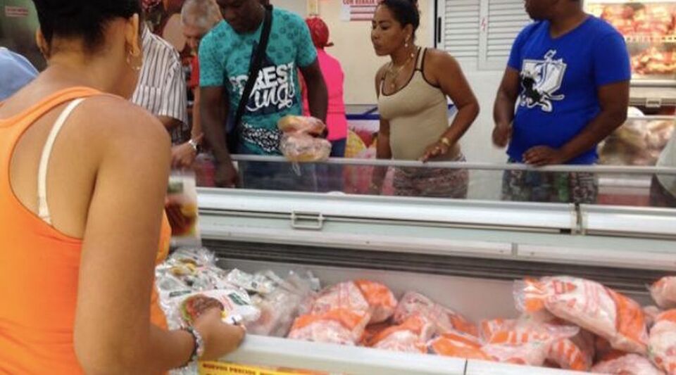 Cuba runs out of money to buy enough chicken in the US