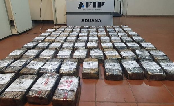 Customs investigates shipment of 75 kilos of cocaine that was going to enter Uruguay
