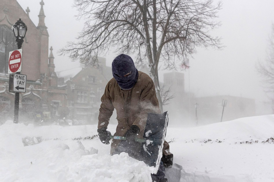 Death toll from Arctic storm in US rises to 22