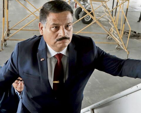 Defense minister's resignation sparks coup rumors