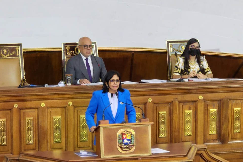 Delcy Rodríguez presents the 2023 Budget one day before the deadline for approval