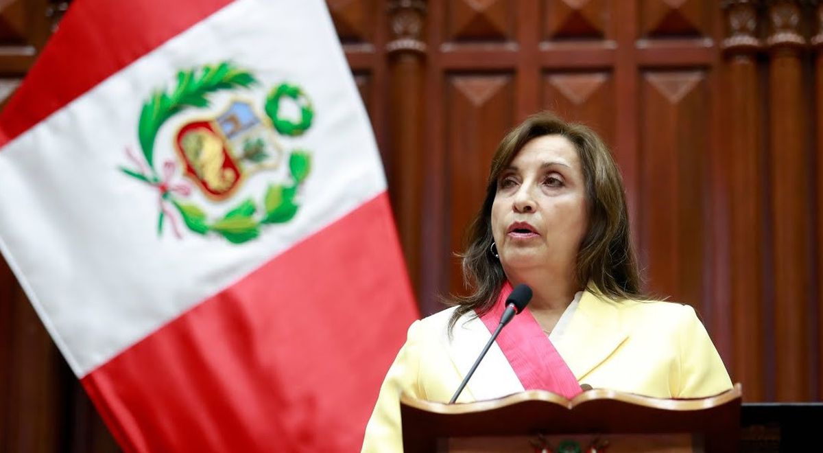 Dina Boluarte announces that early elections will take place in 2024