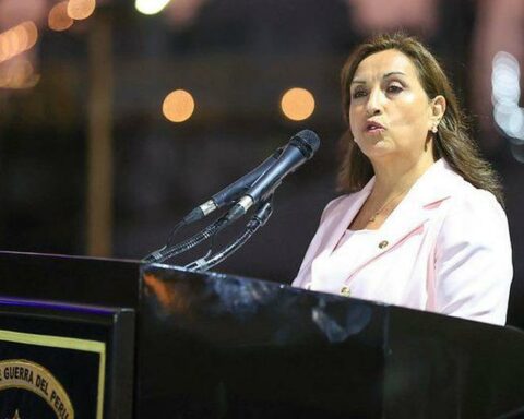 Dina Boluarte asks Congress to shorten deadlines for early elections and make reforms