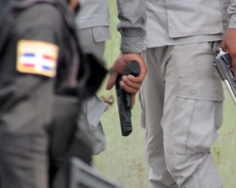 Dispute between gangs in Los Guaricanos leaves two dead and one injured