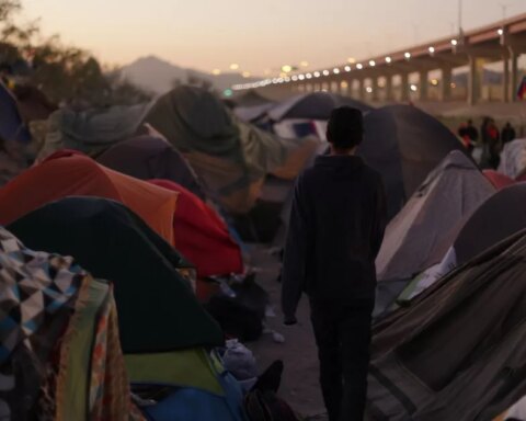 El Paso declares an emergency due to the wave of migrants from Mexico