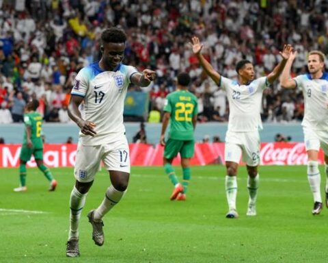 England beat Senegal 3-0 to reach the quarterfinals of the World Cup