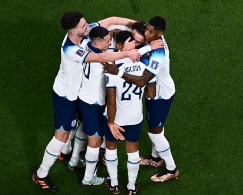 England receives good news: they will have a key player in the match against France