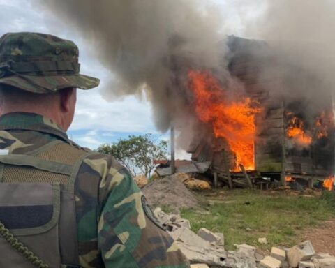 FANB dismantled the Guayana Train camp with war material