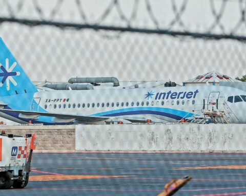 Federal government evicts Interjet from AICM areas