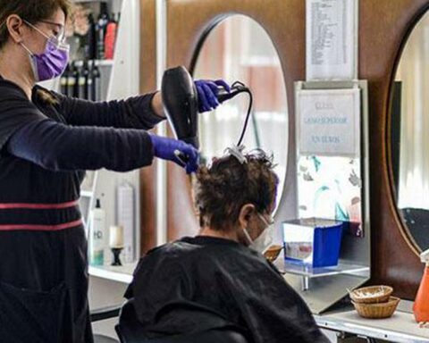 Fewer Peruvians visit beauty salons